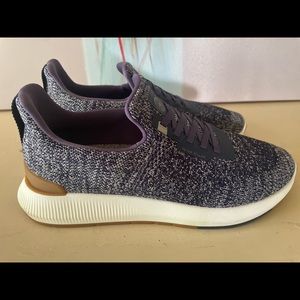 Mens, Peter Millar Hyperlight Apollo Sneakers, Size 9.5; worn once